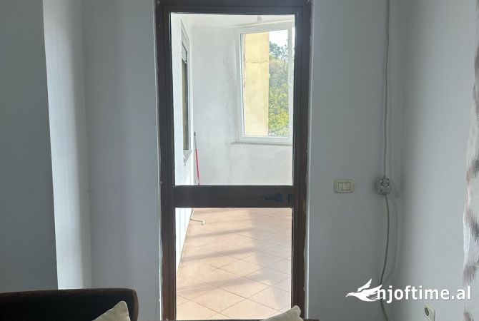 Shtepi me qera 2+1 ne Tirane - 700 Euro