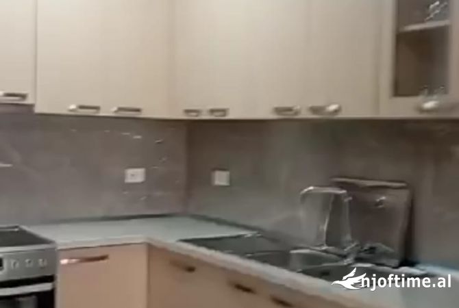 Shtepi ne shitje 2+1 ne Tirane - 180,000 Euro