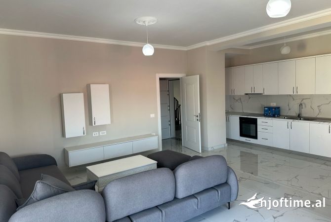 Shtepi me qera Apartament ne Tirane, 2+1, Mobilimi E mobiluar, Pagesa 400  Euro.