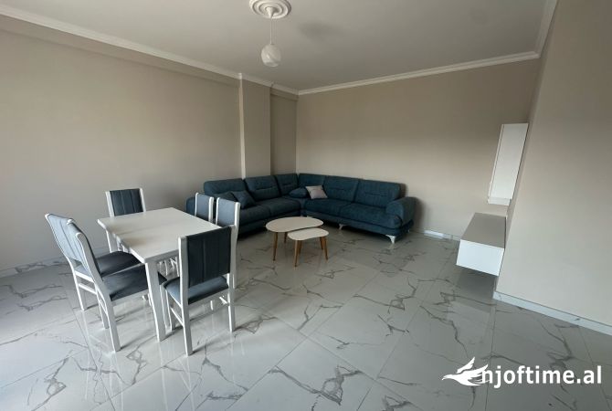 Shtepi me qera 2+1 ne Tirane - 400 Euro