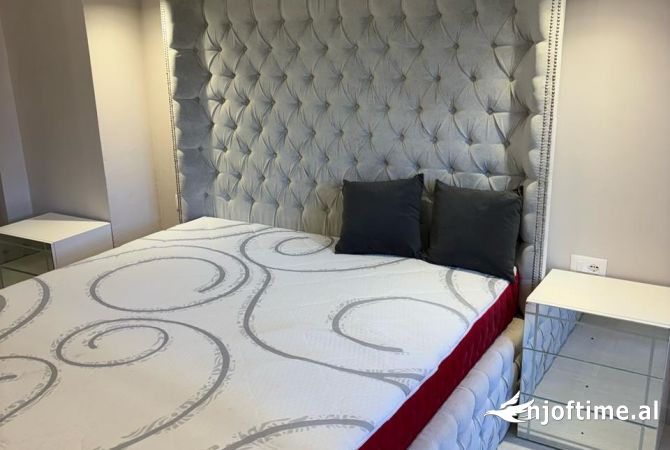 Shtepi me qera 1+1 ne Tirane - 420 Euro