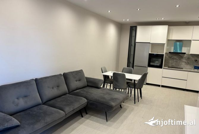 Shtepi me qera 1+1 ne Tirane - 420 Euro