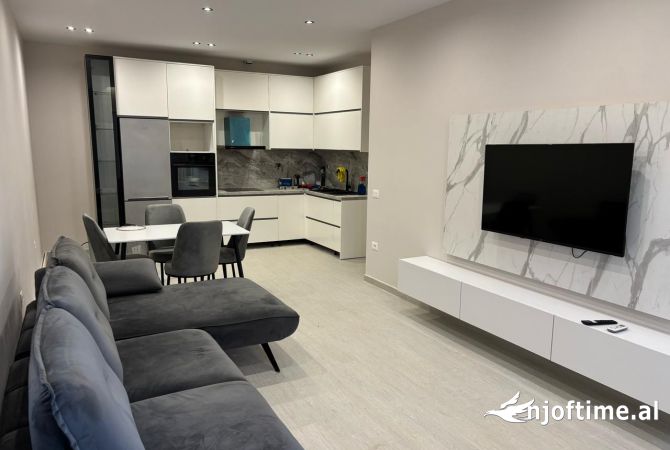 Shtepi me qera 1+1 ne Tirane - 420 Euro