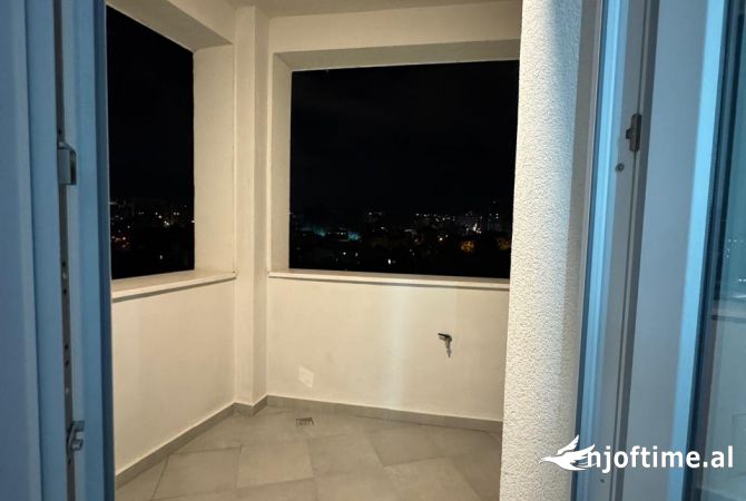 Shtepi me qera Apartament ne Tirane, 1+1, Mobilimi E mobiluar, Pagesa 600  Euro.