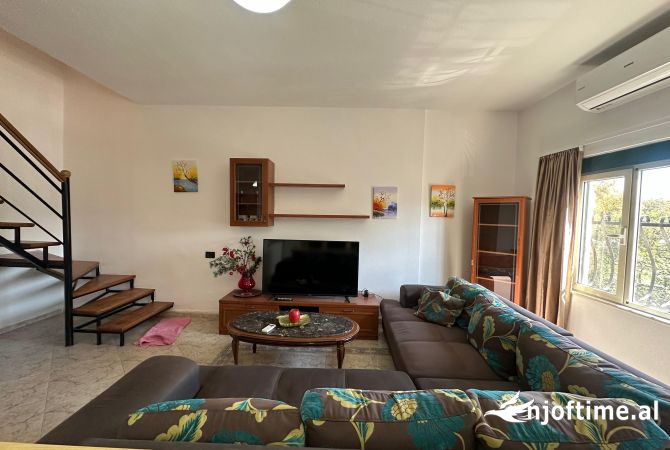 Shtepi me qera 2+1 ne Tirane - 700 Euro