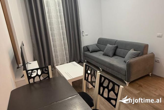 Shtepi me qera 1+1 ne Tirane - 420 Euro