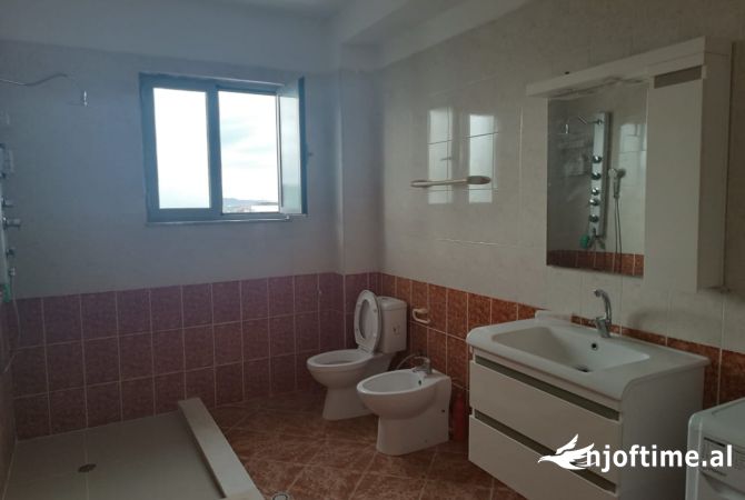 Shtepi me qera 3+1 ne Tirane - 400 Euro