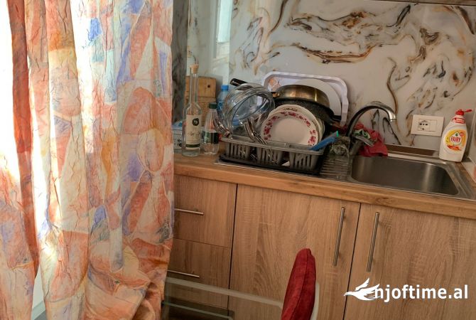 Shtepi me qera Garsoniere ne Tirane - 270 Euro
