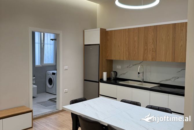 Shtepi me qera 2+1 ne Tirane - 600 Euro