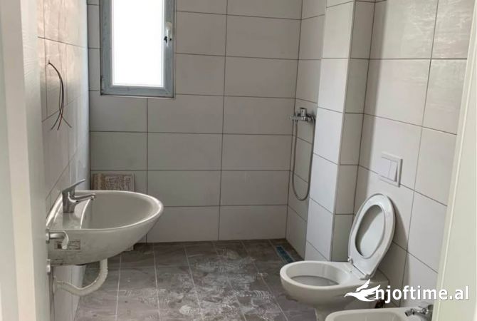 Apartment for sale in Tirana 1+1, Emty