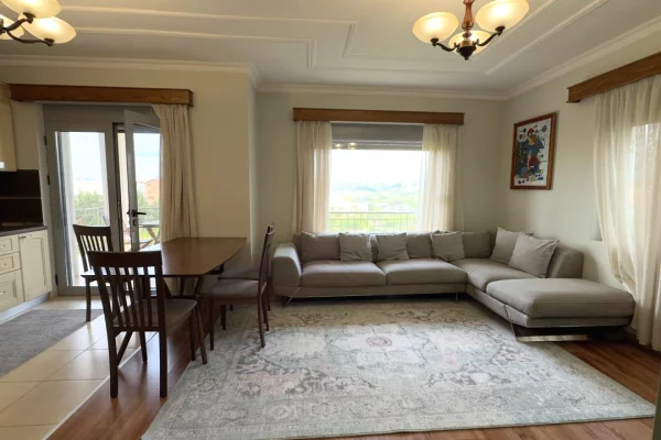 Shtepi me qera 3+1 ne Tirane - 900 Euro