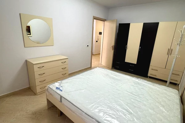 Shtepi me qera Apartament ne Tirane, 1+1, Mobilimi E mobiluar, Pagesa 430  Euro.