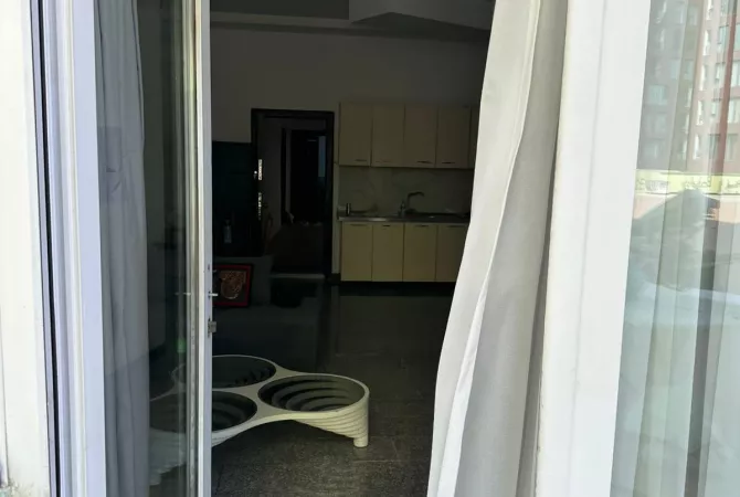 Shtepi me qera Apartament ne Tirane, 2+1, Mobilimi E mobiluar, Pagesa 65,000  Leke.