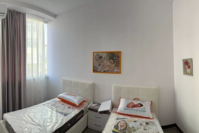 Shtepi me qera Apartament ne Tirane, 2+1, Mobilimi E mobiluar, Pagesa 65,000  Leke.