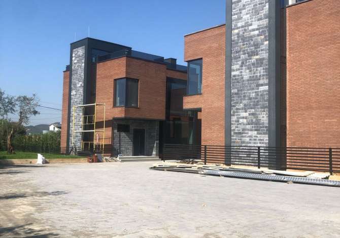 Shtepi ne shitje 4+1 ne Tirane - 450,000 Euro