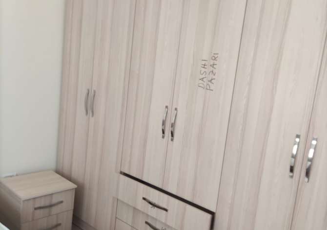 Shtepi me qera Apartament ne Tirane, 2+1, Mobilimi E mobiluar, Pagesa 450  Euro.