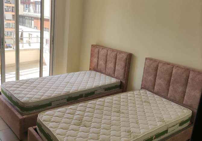 Shtepi me qera Apartament ne Tirane, 2+1, Mobilimi E mobiluar, Pagesa 450  Euro.