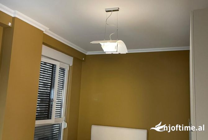 Shtepi ne shitje 2+1 ne Tirane - 220,000 Euro