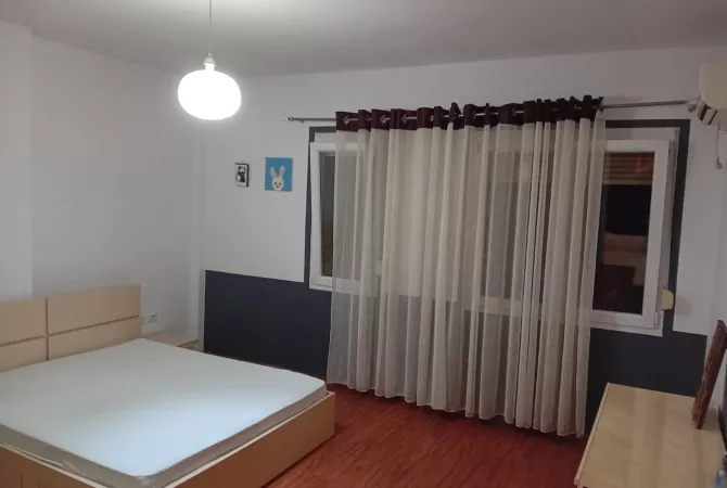 Shtepi me qera 2+1 ne Tirane - 600 Euro