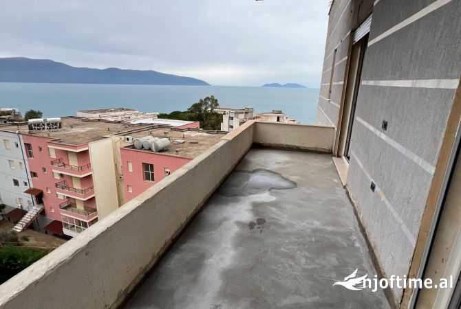Shtepi ne shitje Apartament ne Vlore, 2+1, Mobilimi Bosh, pa mobiluar, Pagesa 167,000  Euro.