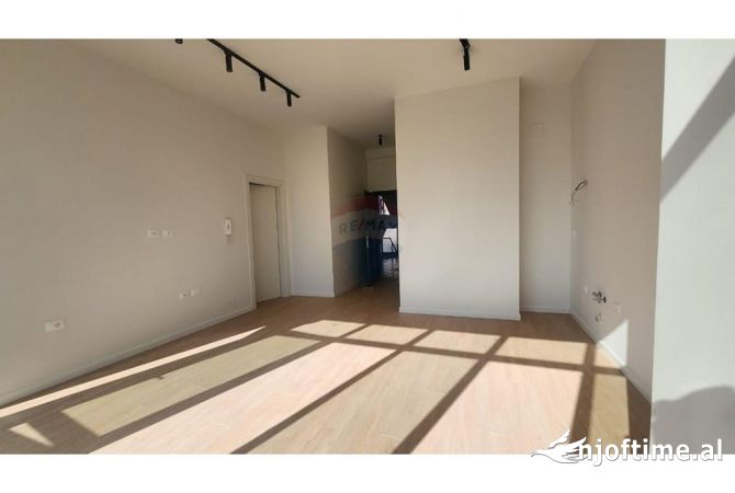 Shtepi ne shitje Apartament ne Tirane, 1+1, Mobilimi Bosh, pa mobiluar, Pagesa 129,000  Euro.