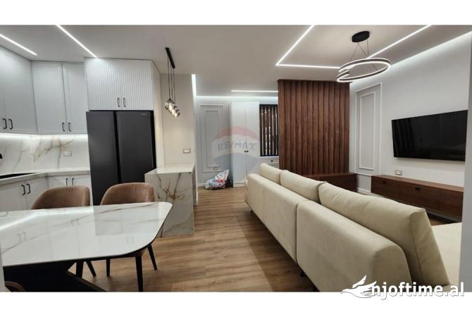 Shtepi me qera Apartament ne Tirane, 2+1, Mobilimi E mobiluar, Pagesa 1,200  Euro.