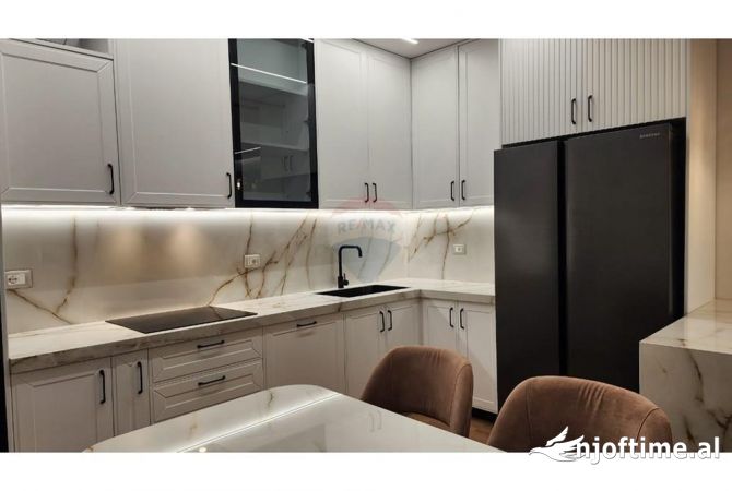 Shtepi me qera Apartament ne Tirane, 2+1, Mobilimi E mobiluar, Pagesa 1,200  Euro.