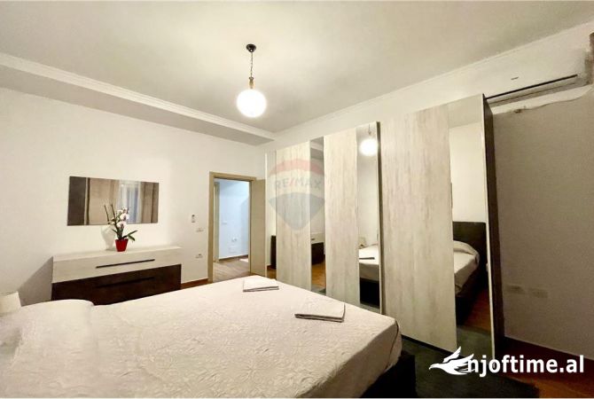 Shtepi me qera 2+1 ne Tirane - 800 Euro