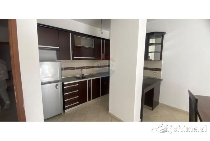 Shtepi me qera 2+1 ne Tirane - 600 Euro