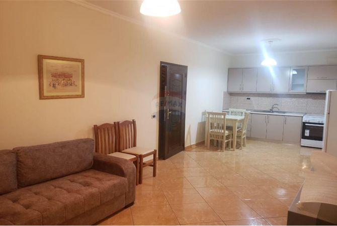 Shtepi me qera 1+1 ne Tirane - 550 Euro