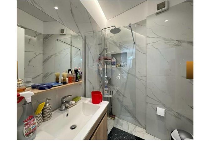 Shtepi me qera Apartament ne Tirane, 1+1, Mobilimi E mobiluar, Pagesa 600  Euro.