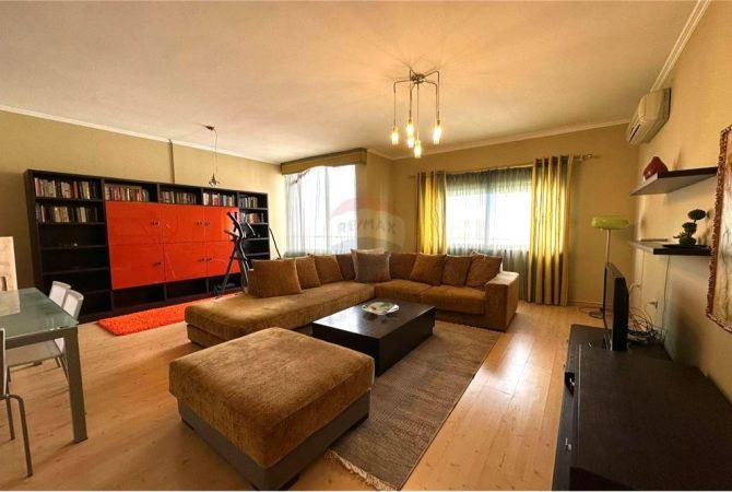 Shtepi me qera 2+1 ne Tirane - 650 Euro