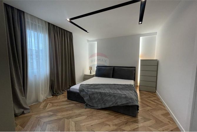 Shtepi me qera Apartament ne Tirane, 2+1, Mobilimi E mobiluar, Pagesa 890  Euro.