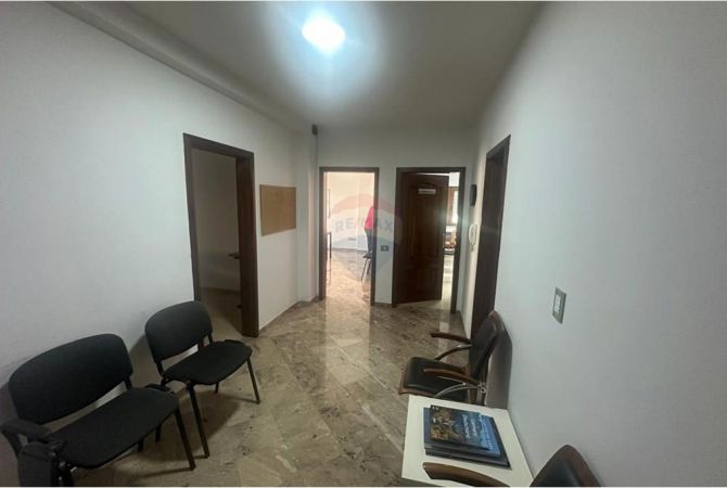 Zyre - Per Qira - Myslym Shyri, Tirane