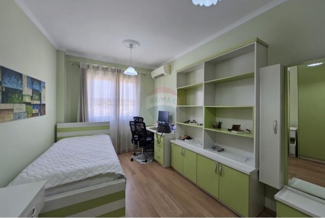 Shtepi me qera Apartament ne Tirane, 2+1, Mobilimi E mobiluar, Pagesa 580  Euro.