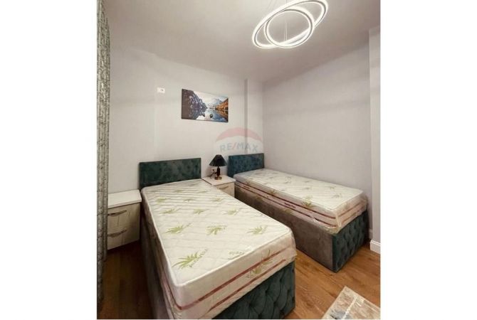 Shtepi me qera 2+1 ne Tirane - 700 Euro