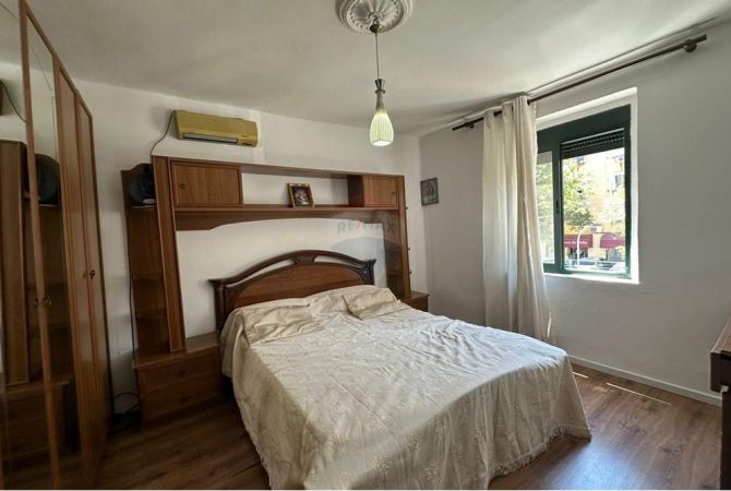 Shtepi me qera Apartament ne Tirane, 2+1, Mobilimi E mobiluar, Pagesa 500  Euro.
