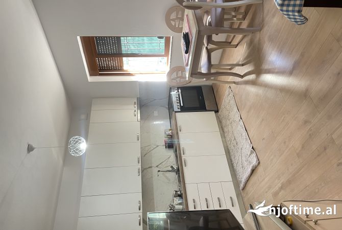 Shtepi me qera 2+1 ne Tirane - 450 Euro