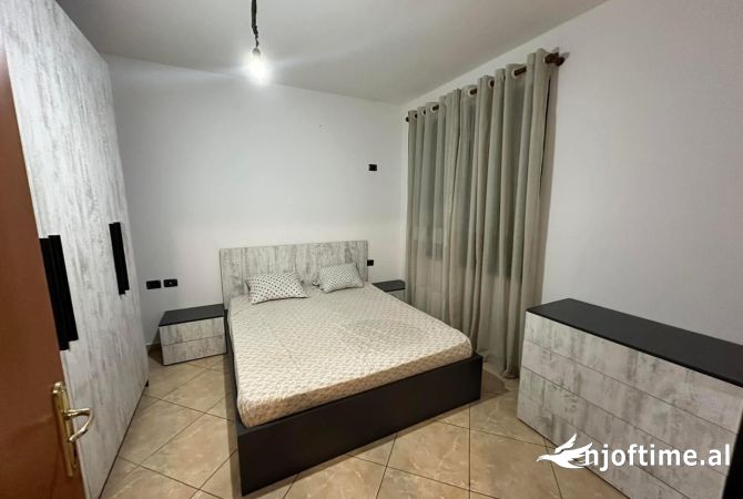 Shtepi me qera 1+1 ne Tirane - 550 Euro