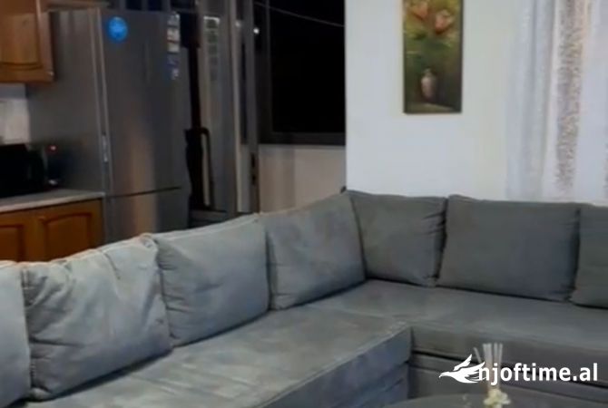 Shtepi me qera 2+1 ne Tirane - 609 Euro