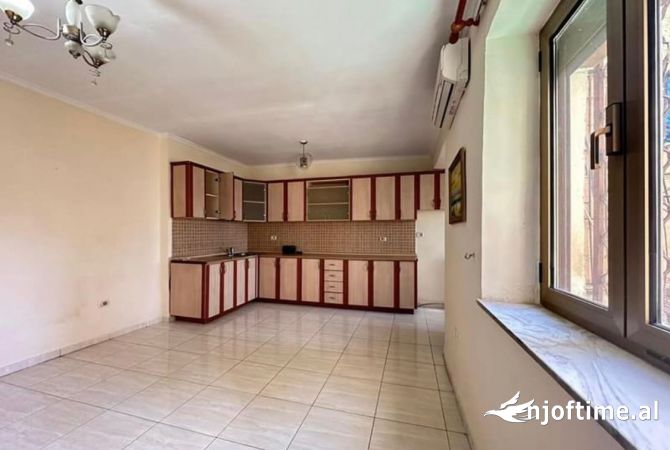 Casa in vendita 1+1 a Tirana - 125,001 Euro