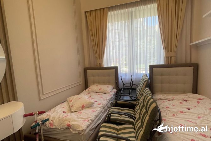 Shtepi ne shitje 3+1 ne Tirane - 450,005 Euro