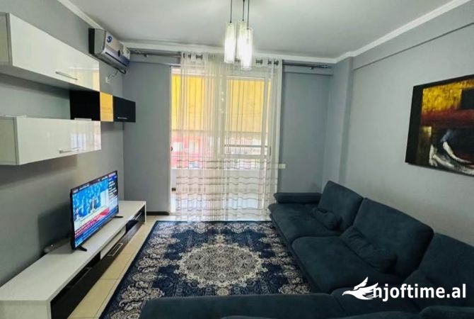Shtepi me qera 2+1 ne Tirane - 500 Euro