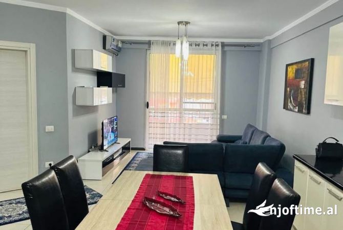 Shtepi me qera 2+1 ne Tirane - 500 Euro