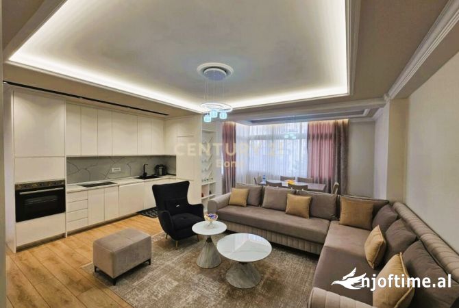 Shtepi ne shitje 2+1 ne Tirane - 215,000 Euro