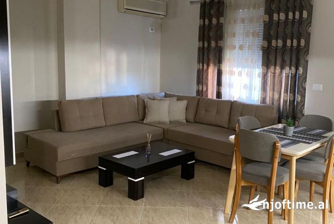 Shtepi ne shitje 2+1 ne Tirane - 158,000 Euro