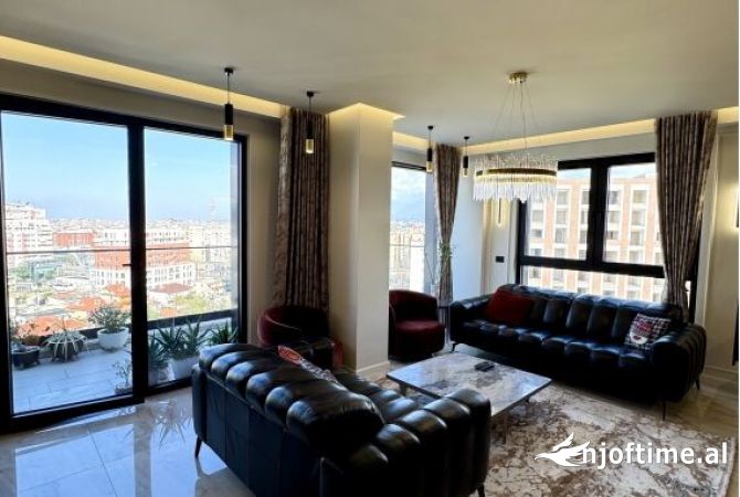 Shtepi ne shitje 2+1 ne Tirane - 300,000 Euro