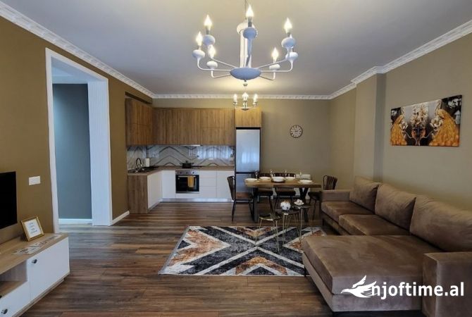 Shtepi ne shitje 2+1 ne Tirane - 280,000 Euro