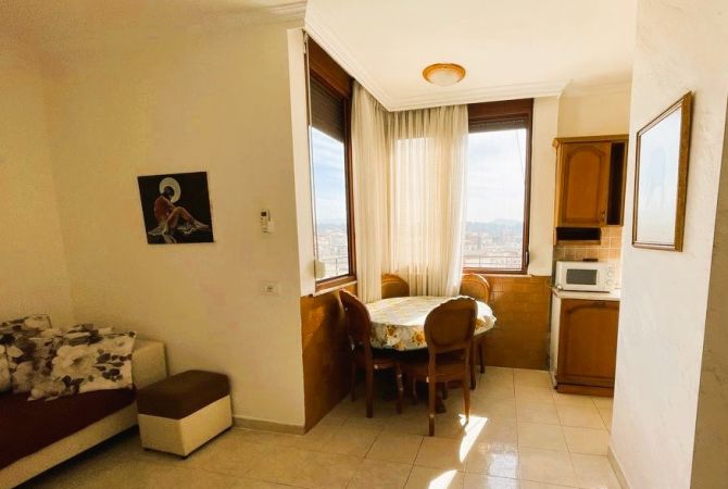 Shtepi me qera 2+1 ne Tirane - 550 Euro