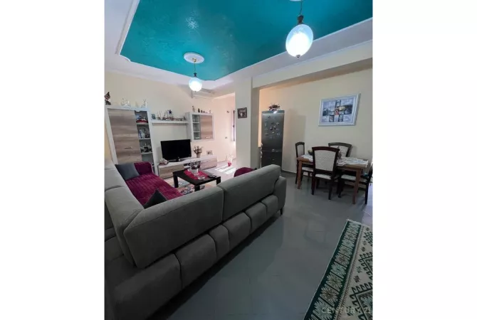 Shtepi me qera 2+1 ne Tirane - 60,000 Leke